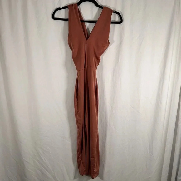 Bling Glamour Dresses & Skirts - New Bling Glamour Midi Dress Women's Medium Mauve Sleeveless Vneck